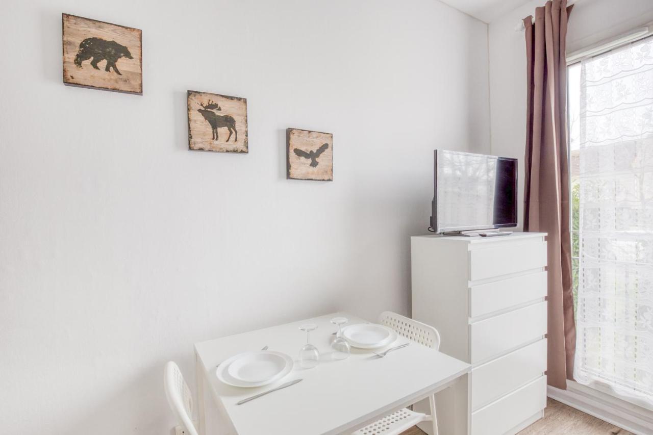 Le Petit Magny Apartment Ngoại thất bức ảnh
