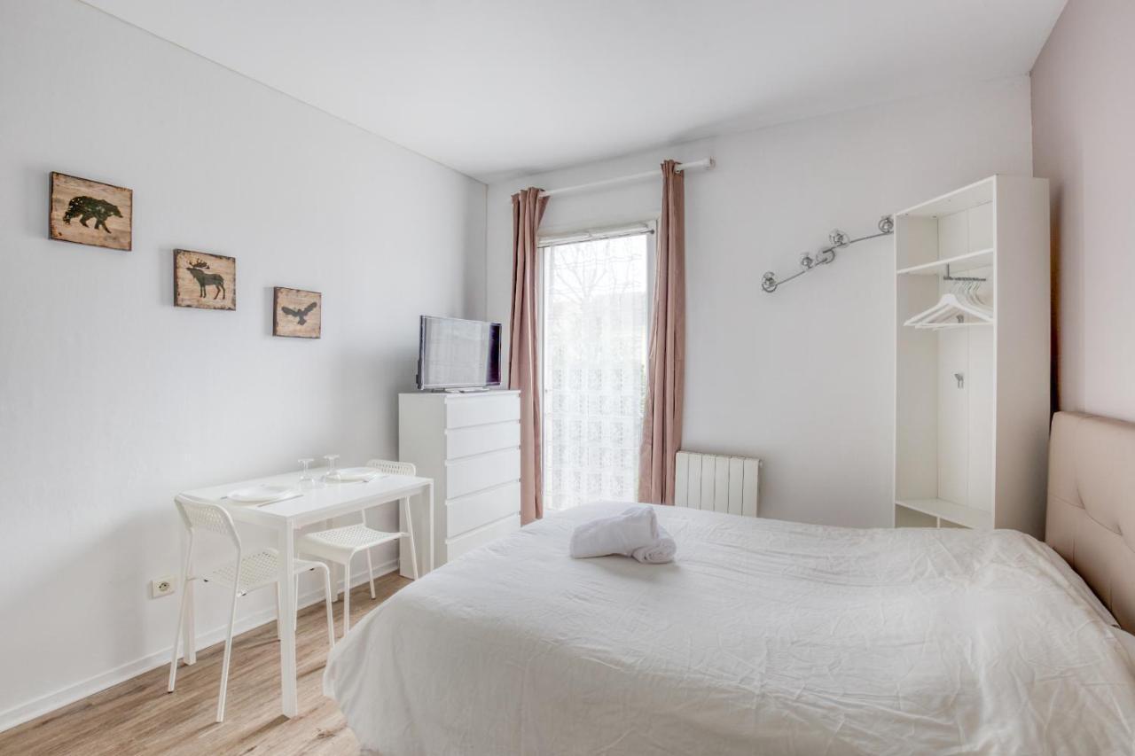 Le Petit Magny Apartment Ngoại thất bức ảnh
